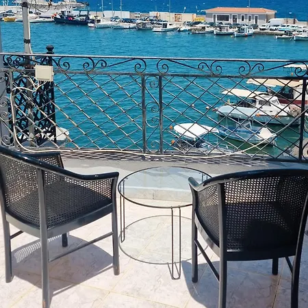 Апартаменты Del Mar Гитион